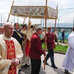11.06.2020. Skarżysko-Kamienna. Procesja Bożego Ciała w parafii Matki Boskiej Ostrobramskiej / Anna Głąb / Radio Kielce