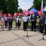 21.06.2020 Skarżysko-Kamienna. Spotkanie z wiceministrem rolnictwa Szymonem Giżyńskim / Anna Głąb / Radio Kielce