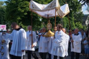 15.06.2017 Jędrzejów. Uroczystości Bożego Ciała / Ewa Pociejowska - Gawęda / Radio Kielce