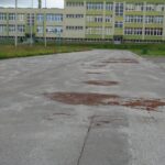 10.06.2020 Jędrzejów. Podpisanie umowy na modernizację obiektów sportowych przy Szkole Podstawowej nr 4 i Pływalni Miejskiej w Jędrzejowie / Ewa Pociejowska-Gawęda / Radio Kielce