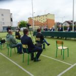 10.06.2020 Jędrzejów. Podpisanie umowy na modernizację obiektów sportowych przy Szkole Podstawowej nr 4 i Pływalni Miejskiej w Jędrzejowie / Ewa Pociejowska-Gawęda / Radio Kielce