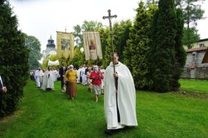 11.06.2020. Jędrzejów. Archiopactwo Cystersów. Uroczystości Bożego Ciała / Ewa Pociejowska-Gawęda / Radio Kielce