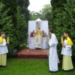 11.06.2020. Jędrzejów. Archiopactwo Cystersów. Uroczystości Bożego Ciała / Ewa Pociejowska-Gawęda / Radio Kielce