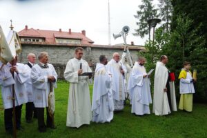 11.06.2020. Jędrzejów. Archiopactwo Cystersów. Uroczystości Bożego Ciała / Ewa Pociejowska-Gawęda / Radio Kielce