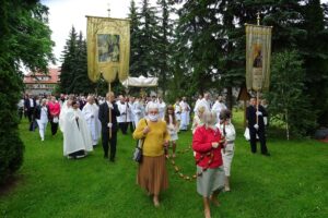 11.06.2020. Jędrzejów. Archiopactwo Cystersów. Uroczystości Bożego Ciała / Ewa Pociejowska-Gawęda / Radio Kielce