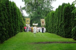 11.06.2020. Jędrzejów. Archiopactwo Cystersów. Uroczystości Bożego Ciała / Ewa Pociejowska-Gawęda / Radio Kielce