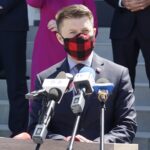 01.06.2020. Kielce. Podpisanie umowy na modernizację oczyszczalni ścieków w Piekoszowie. Na zdjęciu: Bartłomiej Dorywalski - poseł PiS / Piotr Kwaśniewski / Radio Kielce