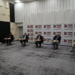 14.06.2020 Kielce. Studio Polityczne Radia Kielce. Na zdjęciu od lewej: Michał Kita – Radio Kielce, Michał Sokolnicki – Konfederacja Partia KORWiN, Lucjan Pietrzczyk – KO, Krzysztof Lipiec – PiS, Czesław Siekierski -PSL, Małgorzata Marenin – Nowa Lewica / Aneta Cielibała-Gil / Radio Kielce