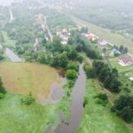 24.06.2020. Wąchock. Rzeka Kamienna przekroczyła stan alarmowy / Jarosław Kubalski / Radio Kielce