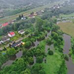 24.06.2020. Wąchock. Rzeka Kamienna przekroczyła stan alarmowy / Jarosław Kubalski / Radio Kielce