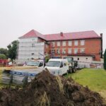 11.06.2020. Kazimierza Wielka. Remont Samorządowej Szkoły Podstawowej nr 1 im. Hugona Kołłątaja / Marta Gajda / Radio Kielce