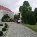 11.06.2020. Kazimierza Wielka. Procesja eucharystyczna w Rzymskokatolickiej Parafii pw. Podwyższenia Krzyża Świętego / Marta Gajda / Radio Kielce