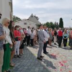 11.06.2020. Kazimierza Wielka. Procesja eucharystyczna w Rzymskokatolickiej Parafii pw. Podwyższenia Krzyża Świętego / Marta Gajda / Radio Kielce