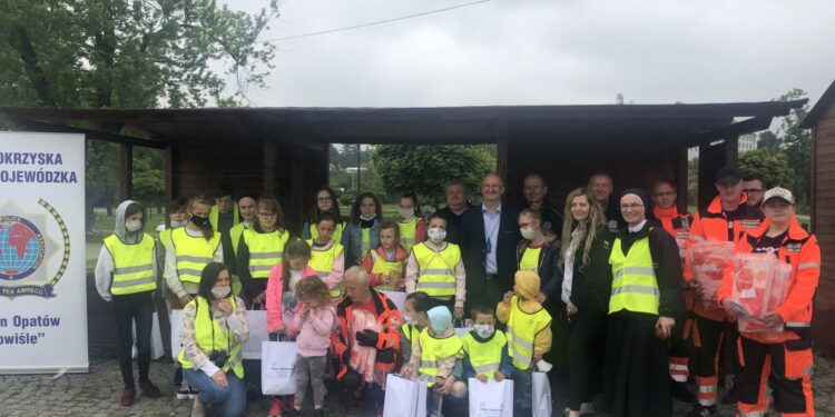 09.06.2020 Sandomierz. Wiceminister spraw zagranicznych Piotr Wawrzyk zainicjował w Sandomierzu akcję „Bezpieczne wakacje” / Grażyna Szlęzak-Wójcik / Radio Kielce