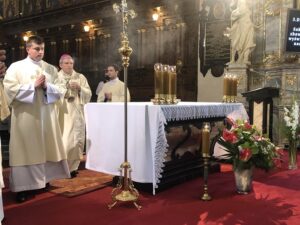 11.06.2020. Sandomierz. Uroczystość Bożego Ciała. Msza w katedrze. Na zdjęciu: Krzysztof Nitkiewicz - biskup sandomierski / Grażyna-Szlęzak-Wójcik / Radio Kielce