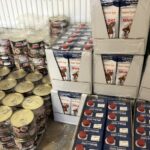 12.06.2020. Koprzywnica. Wydawanie żywności / Grażyna-Szlęzak-Wójcik / Radio Kielce