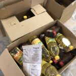 12.06.2020. Koprzywnica. Wydawanie żywności / Grażyna-Szlęzak-Wójcik / Radio Kielce