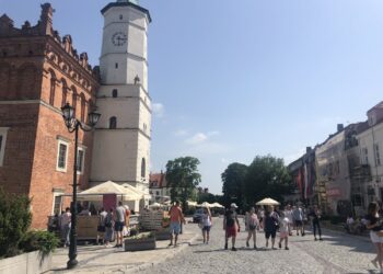 13.06.2020 Sandomierz. Turyści / Grażyna Szlęzak-Wójcik / Radio Kielce