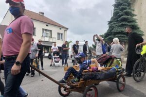 20.06.2020. Staszów. Pielgrzymka ze Staszowa do Sulisławic / Grażyna Szlęzak-Wójcik / Radio Kielce