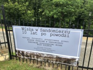 22.06.2020 Sandomierz. Wystawa „Wisła w Sandomierzu - 10 lat po powodzi” / Grażyna Szlęzak-Wójcik / Radio Kielce