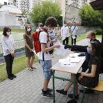 26.06.2020. Kielce. Zakończenie roku szkolnego w SP nr 15 w Kielcach / Jarosław Kubalski / Radio Kielce