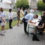 26.06.2020. Kielce. Zakończenie roku szkolnego w SP nr 15 w Kielcach / Jarosław Kubalski / Radio Kielce