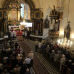 06.06.2020 Działoszyce. Kościół pw. świętej Trójcy. Jubileusz 800-lecia parafii / Marta Gajda / Radio Kielce