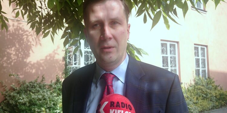 03.06.2020. Jędrzejów. Na zdjęciu:  Jan Przypkowski, dyrektor Muzeum im. Przypkowskich / Ewa Pociejowska-Gawęda / Radio Kielce