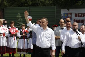 19.06.2020. Jędrzejów. Wizyta prezydenta RP Andrzeja Dudy / Jarosław Kubalski / Radio Kielce