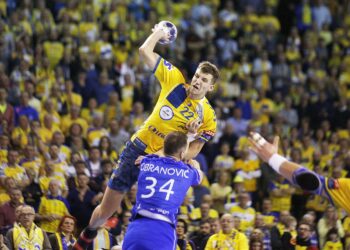 30.11.2019 Kielce. Piłka ręczna. Liga Mistrzów. Mecz PGE Vive Kielce - Mieszkow Brześć. Uladzislau Kulesh / Jarosław Kubalski / Radio Kielce