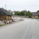 28.05.2020 Remont drogi nr 728 Radoszyce - Łopuszno / Jarosław Kubalski / Radio Kielce