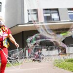 01.06.2020 Kielce. Wolontariusze Fundacji Dr Clown odwiedzili małych pacjentów przebywających w Świętokrzyskim Centrum Pediatrii / Jarosław Kubalski / Radio Kielce