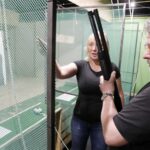 05.06.2020. Kielce. Strzelnica GT6. Na zdjęciu (po prawej): Marek Cender - Radio Kielce / Jarosław Kubalski / Radio Kielce