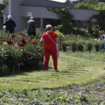 11.06.2020 Kielce. Ogród botaniczny. Spacer / Jarosław Kubalski / Radio Kielce