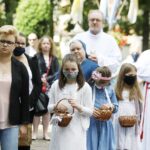 11.06.2020 Kielce. Boże Ciało. Msza i procesja wokół kościoła św. Wojciecha / Jarosław Kubalski / Radio Kielce