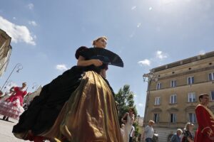 13.06.2020 Kielce. Kopciuszek - korowód Kieleckiego Teatru Tańca / Jarosław Kubalski / Radio Kielce