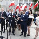 15.06.2020. Kielce. Kandydat na prezydenta RP Krzysztof Bosak spotkał się z wyborcami / Jarosław Kubalski / Radio Kielce