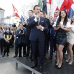 15.06.2020. Kielce. Kandydat na prezydenta RP Krzysztof Bosak spotkał się z wyborcami / Jarosław Kubalski / Radio Kielce