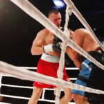 26.06.2020. Kielce. II gala Suzuki Boxing Night. Walka wieczoru. Mateusz Masternak (w czerwonych spodenkach) - Sierhy Radczenko / Jarosław Kubalski / Radio Kielce