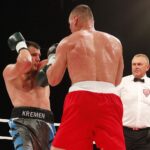 26.06.2020. Kielce. II gala Suzuki Boxing Night. Walka wieczoru. Mateusz Masternak (w czerwonych spodenkach) - Sierhy Radczenko / Jarosław Kubalski / Radio Kielce