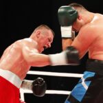 26.06.2020. Kielce. II gala Suzuki Boxing Night. Walka wieczoru. Mateusz Masternak (w czerwonych spodenkach) - Sierhy Radczenko / Jarosław Kubalski / Radio Kielce