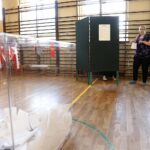 28.06.2020 Kielce. Wybory prezydenckie. Komisja nr 14 / Jarosław Kubalski / Radio Kielce