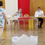 28.06.2020 Kielce. Wybory prezydenckie. Komisja nr 14 / Jarosław Kubalski / Radio Kielce