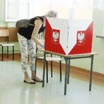 28.06.2020 Kielce. Wybory prezydenckie. Obwodowa komisja wyborcza nr 6 i 40 / Jarosław Kubalski / Radio Kielce