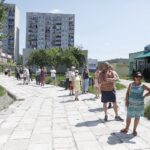 28.06.2020 Kielce. Wybory prezydenckie. Obwodowa komisja wyborcza nr 48. Kolejka / Jarosław Kubalski / Radio Kielce