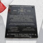 12.06.2020 Kiece. Zapalenie zniczy w miejscu pierwszych koszar 2. Pułku Artylerii Lekkiej Legionów / Jarosław Kubalski / Radio Kielce