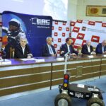 16.06.2020 Kielce.Konferencja na PŚk dotycząca zawodów łazików marsjańskich. Od lewej: prezydent Kielc Bogdan Wenta, marszałek Andrzej Bętkowski, rektor PŚk Wiesław Trąmpczyński, prezes Europejskiej Fundacji Kosmicznej Łukasz Wilczyński, poseł Krzysztof Lipiec i prezes Specjalnej Strefy Ekonomicznej "Starachowice" Marcin Perz / Jarosław Kubalski / Radio Kielce