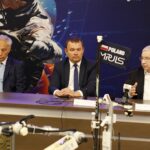 16.06.2020 Kielce.Konferencja na PŚk dotycząca zawodów łazików marsjańskich. Od lewej: rektor PŚk Wiesław Trąmpczyński, prezes Europejskiej Fundacji Kosmicznej Łukasz Wilczyński i poseł Krzysztof Lipiec / Jarosław Kubalski / Radio Kielce