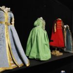 22.06.2020 Kielce. Muzeum Zabawek i Zabawy. Przygotowania do wystawy o strojach historycznych w miniaturze / Jarosław Kubalski / Radio Kielce