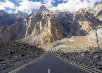 Karakorum Highway / Mariola Maćko